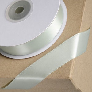 SAGE grün DOPPELSEITIGES Satinband volle 25-Meter-Rolle ideal für die Krönung dekorieren Hochzeit Party Veranstaltungsort 3 mm 6 mm 10 mm 15 mm 23 mm 38 mm