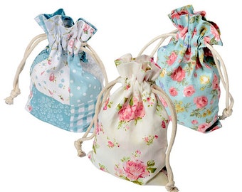 COTTON DRAWSTRING gift bags POUCHES 6pk 100mm x 150mm in a vintage style country garden theme floral ginham patchwork pattern