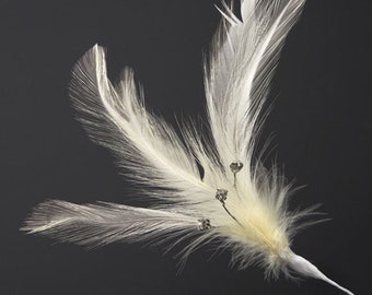 Pack of 6 IVORY real FEATHERS with DIAMANTES great for crafting, hatmaking, wedding hair, floral decorations and bouquets