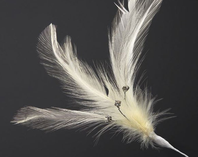 Pack of 6 IVORY real FEATHERS with DIAMANTES great for crafting, hatmaking, wedding hair, floral decorations and bouquets