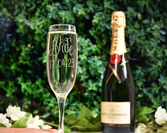 Personalised Bride Champagne Flute Glass, Wedding Day Bubbles, Custom Top Table Gift, present for champers loving Bride, Wedding celebration