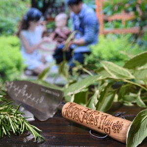 Garden Tool Gift, gift for Daddy, Allotment tool, present from daughter present, gift from child, personalised gardener trowel