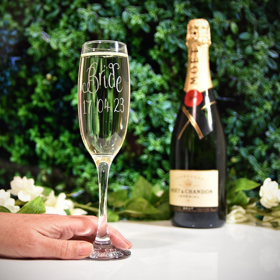 Personalised Bride Champagne Flute Glass Wedding Day Bubbles Etsy Italia