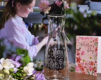 Glass Vase hand engraved with any message in our calligraphy font - ideal for Mum on her Birthday, retirement, anniversary, celebration