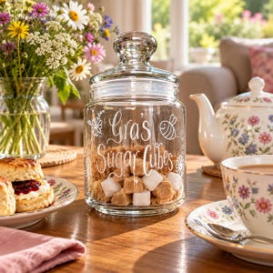 Personalised Glass Jar: for sweets, sugar cubes, nuts, shells