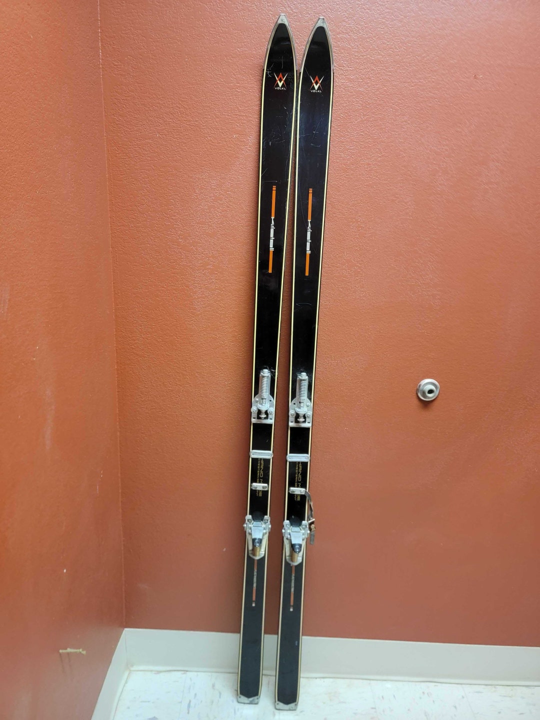 Antique Refurbished Ski Wall Art Set, 190cm Decoration Skis - Etsy - Art Deco Ski Weights For Sale