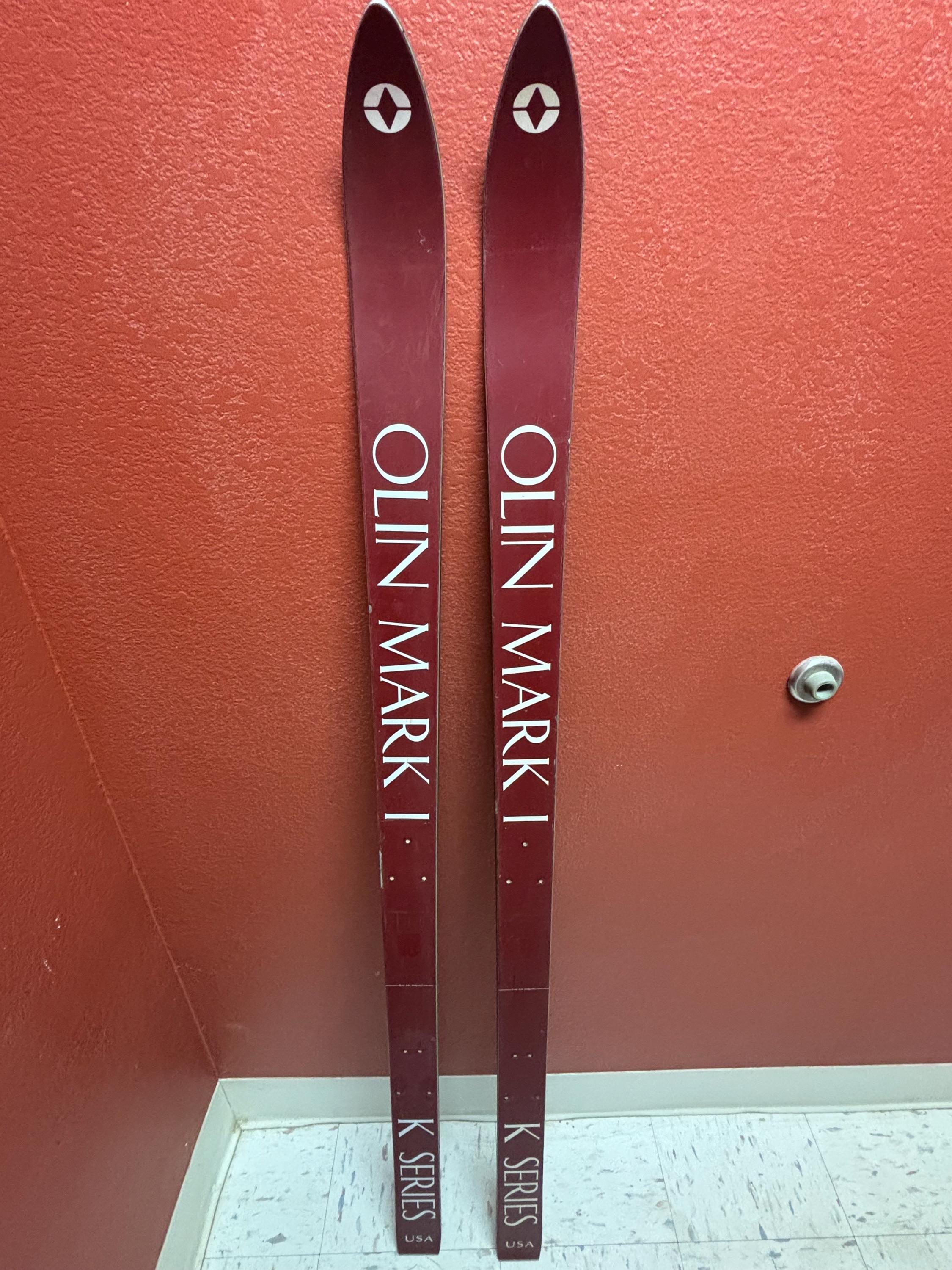 Olin Mark 1 Refurbished Ski Wall Art, Cabin Decor, Pair of Skis - Etsy