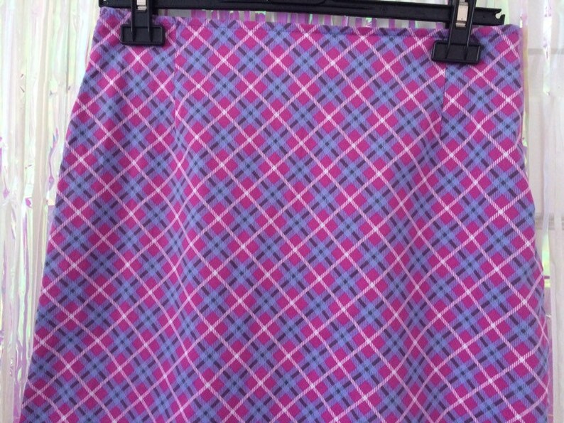 Bright pink and purple all over argyle print midi skirt 29 waist