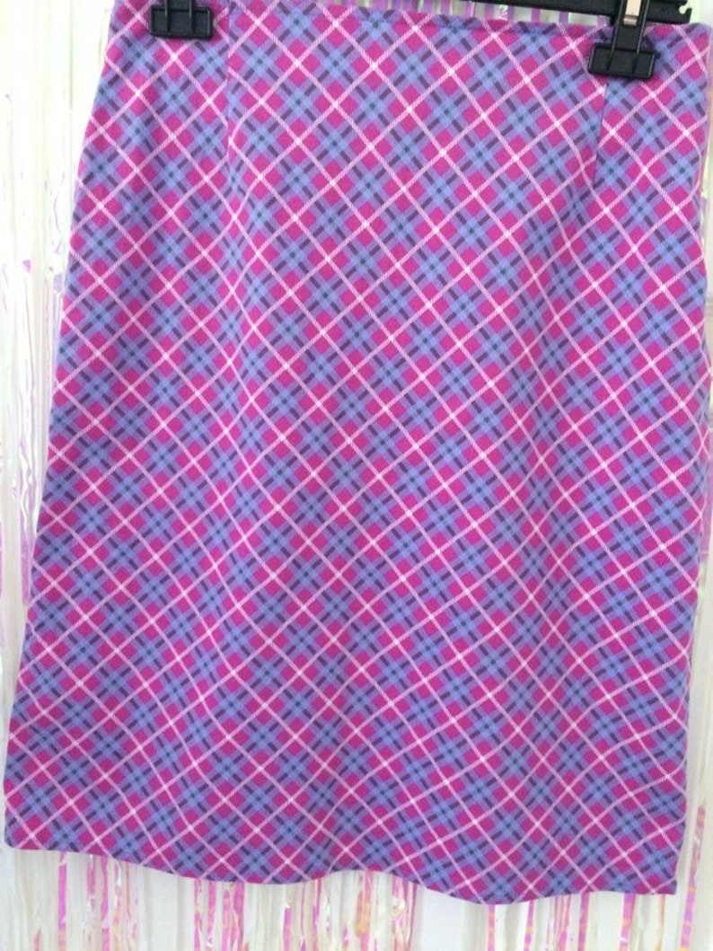 Bright pink and purple all over argyle print midi skirt 29 waist