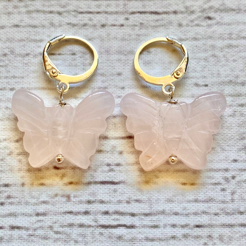 Rose Quartz Butterfly /& Silver Hoops