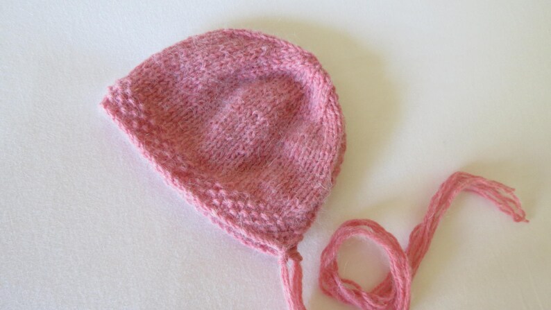Darcy Photo Prop Newborn Girl Hat Bonnet Rose Pink with Seed Stitch Border