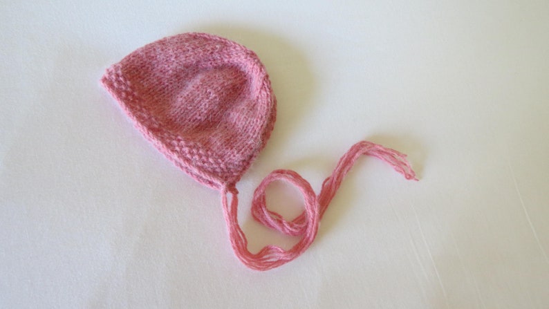 Darcy Photo Prop Newborn Girl Hat Bonnet Rose Pink with Seed Stitch Border