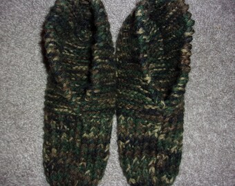 Men's Or Teen's Camouflage Knitted Slippers-Size 9