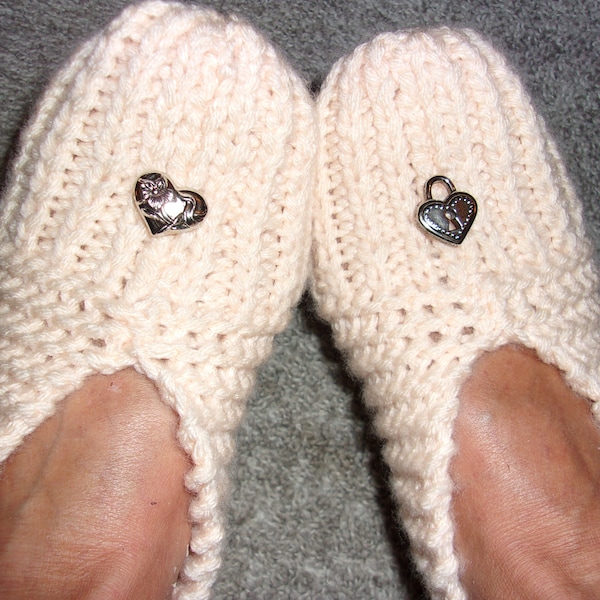 Peach  Women's  Hand Knitted Slippers Size 8.5