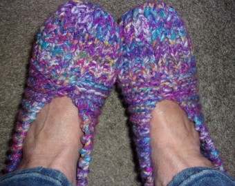 Women's Pretty Multi-Colored Purple Knitted Slippers-Size 9