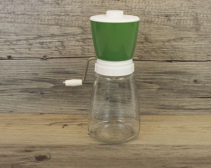 Vintage Nut Grinder, Federal Housewares, Chicago 45, Illinois, 18