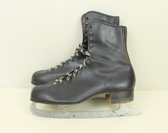 Vintage Men's Figure Skates, Ice Skates, Black with Black and White Laces, Leather, Holiday Decoration, Winter Decor