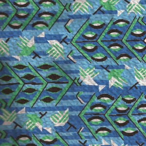 1960s Blue Floral Vintage Seersucker Cotton Fabric / 1 yard