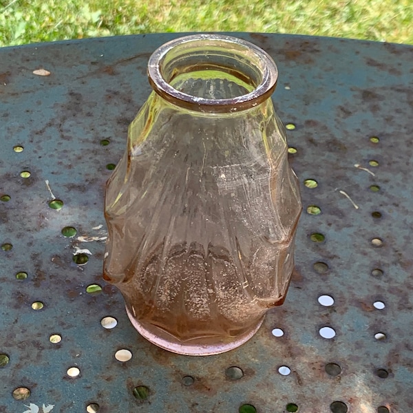 Vase a jacinthe en verre rose, verre moulé art deco