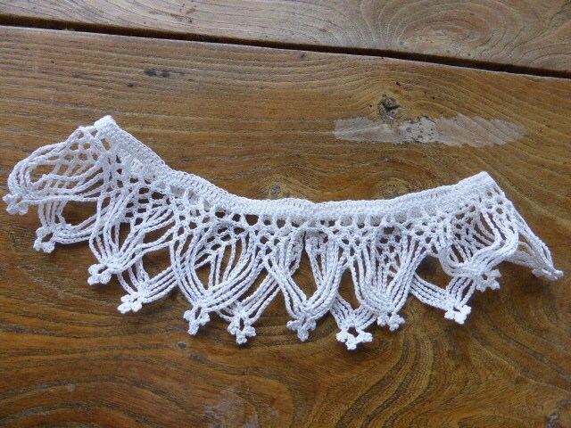 Col Au Crochet et Napperon Ancien Art Deco