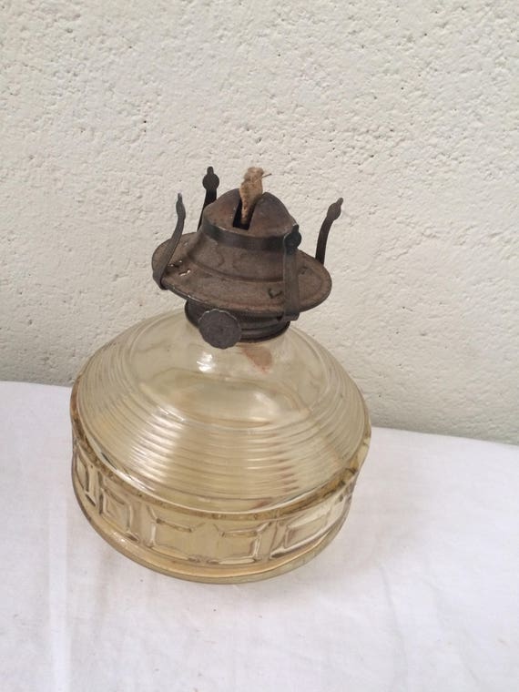 LAMP PETROLE old glass and copper, signed lamplight Farms Art Deco without globe