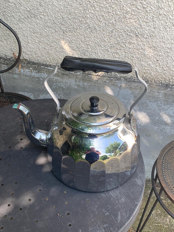 Large kettle, in chrome copper, MENESA, vintage and collector's black bakelite handle