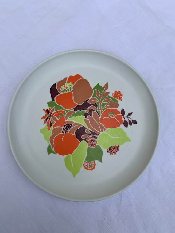 6 small plates, TEFAL, number 256, made in France, guaranteed melamine, floral pattern