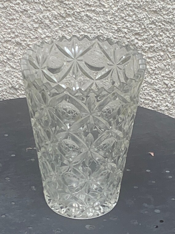 Flared lace glass vase with floral and geometric patterns, flowers and vintage circles 1960/70