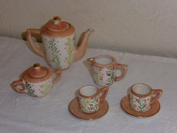 Porcelain hand-painted miniature dinette, vintage 7-piece coffee set