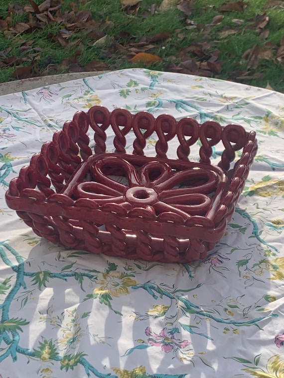 Red barbotine fruit bowl, square shape, enameled ceramic, old