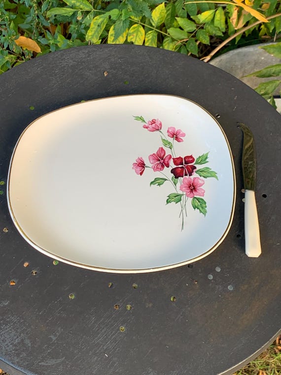 Cheese board and knife, sisteron model, salins, made in France vintage 1960
