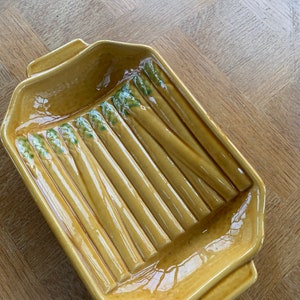 Asparagus dish in enameled ceramic, slip, old, rectangular