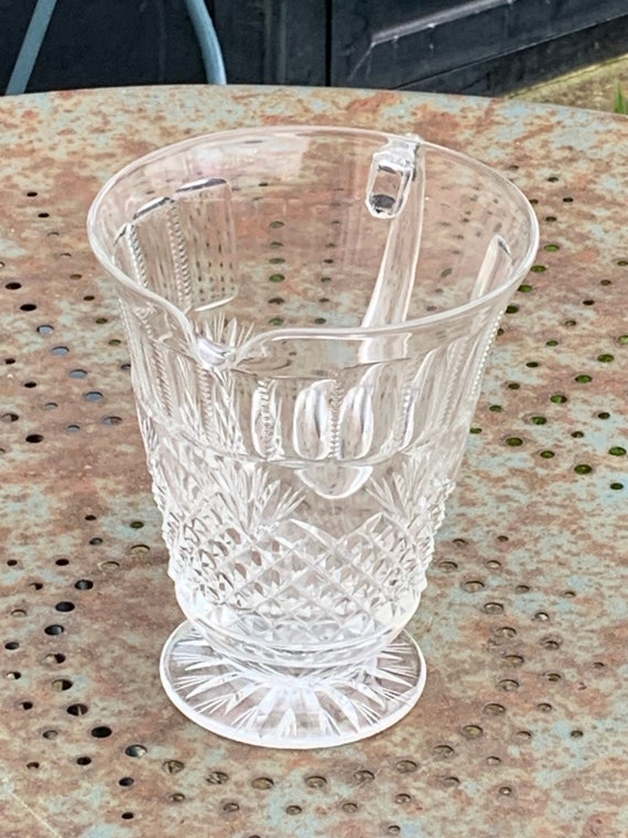 Carafe in transparent glass and crystal, chiseled, old pineapple pattern