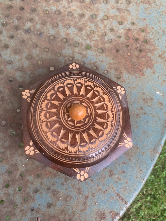 Chiseled wooden box, carved, Dubrovnik, vintage
