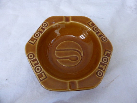 LOTO advertising ashtray in caramel beige enamelled ceramic Ateliers de ceramique de GIEN FRANCE Collector bistro objects
