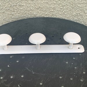 Coat rack, industrial in white lacquered metal, 3 vintage hooks
