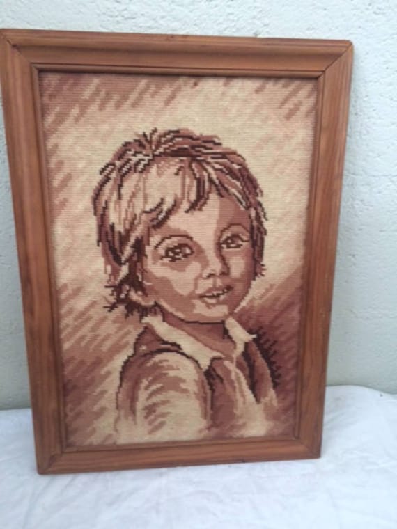 CANEVAS PORTRAIT CHILD, embroidered tapestry and framed in a beautiful old wooden frame, vintage 1960/70
