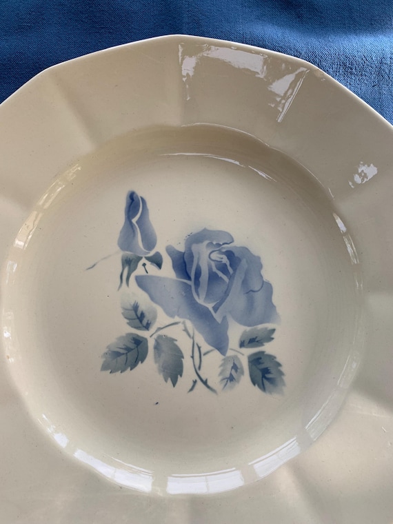 Digoin and Sarreguemines round dish, made in France, numbered, blue rose model, art deco