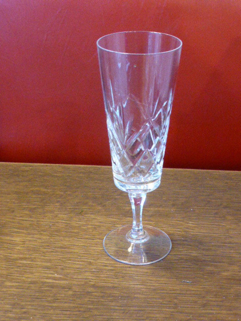 Set of 4 chiseled glasses, mismatched in vintage crystal glass image 3