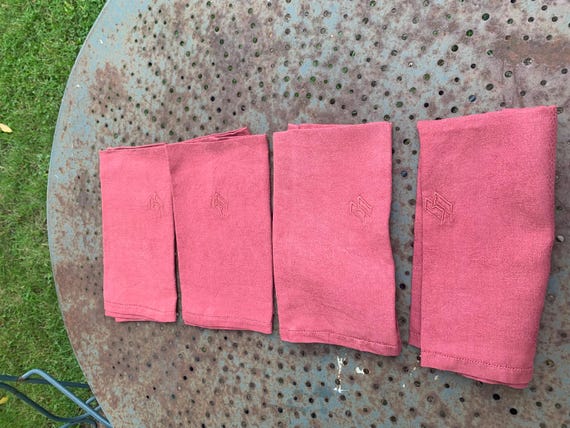 4 damask cotton napkins, brick dyed, embroidered, comic book monograms, old, Art Deco
