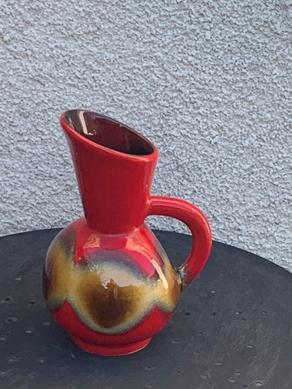 Decanter, jug, pitcher in enamelled ceramic, artisanal, vallauris style, original shape, design and vintage 1950/60