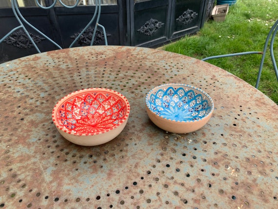 Two bowls, enameled ceramic cups, red and blue, artisanal, hand painted, made in Italy