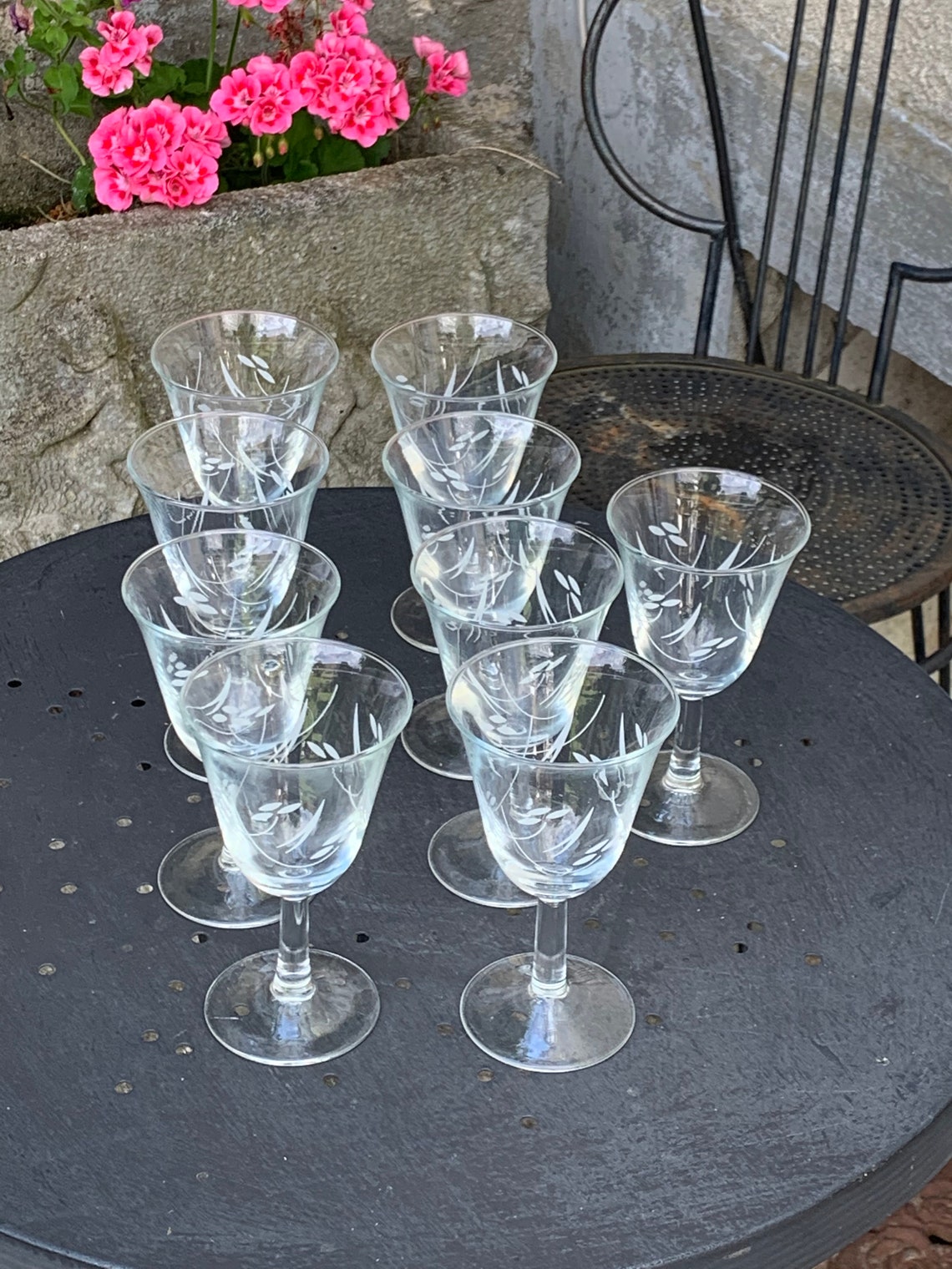 Lot of 9 wine glasses tulip shape floral pattern and vintage Etsy