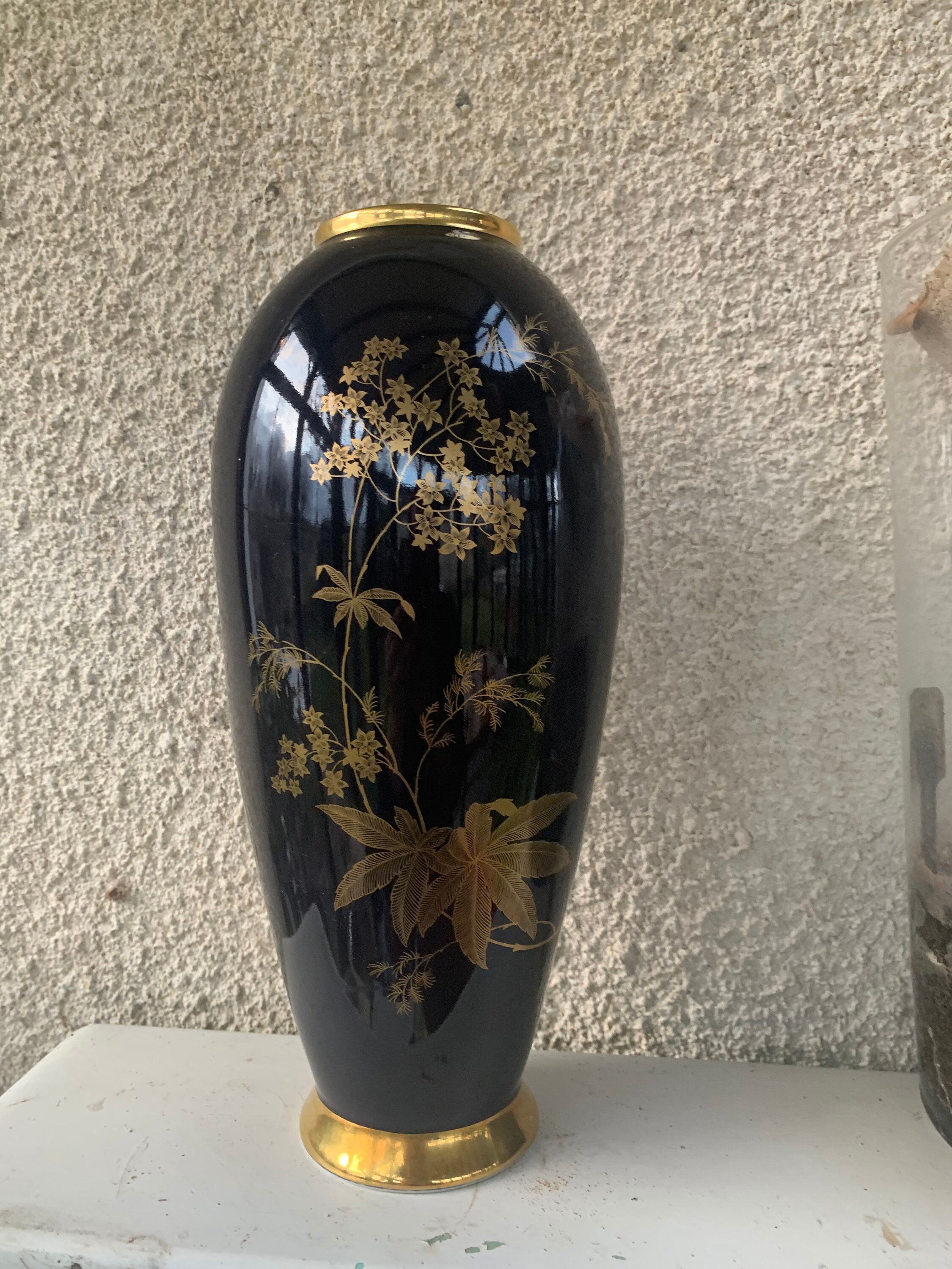 Grand Vase En Porcelaine