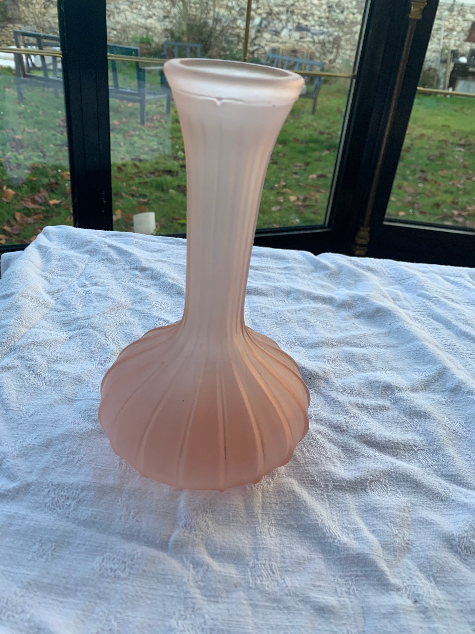Charming pink vase in frosted glass vintage soliflore Etsy