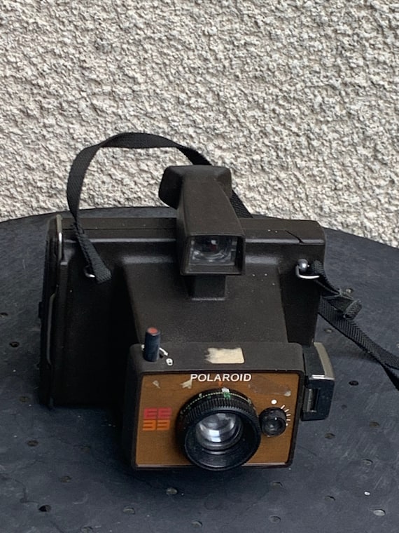 POLAROID EE 33 camera, collector and vintage