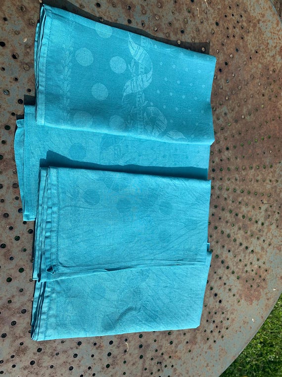 Magnificent large pillowcase or cushion cover, blue dyed cotton, border with days, embroidered with flowers, art deco