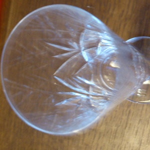 Set of 4 chiseled glasses, mismatched in vintage crystal glass image 4