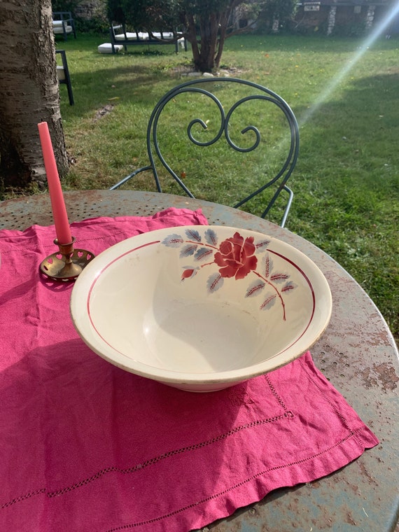 Large old earthenware salad bowl, Hamage Moulin des Loups made in France, art deco, floral pattern