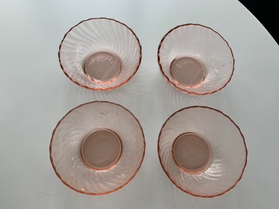 Lot of 4 cups in pink glass and twisted rosaline vereco made in france, vintage 1960/70